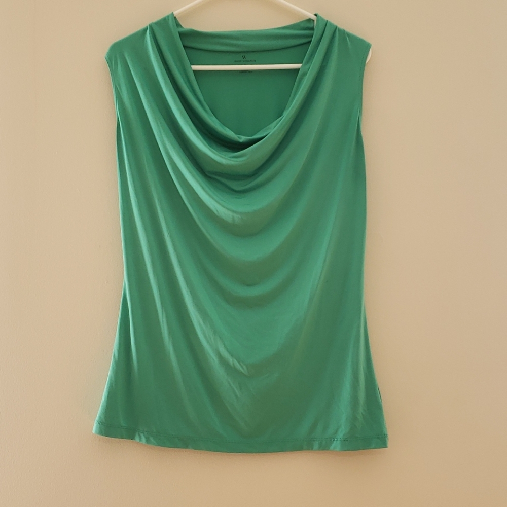 Scoop neck shell.